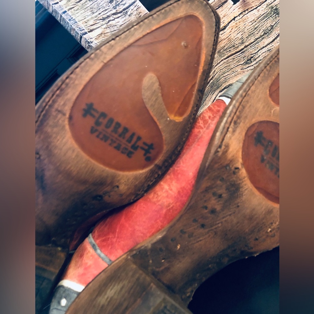 Corral Vintage American Flag Cowboy Boots - Picture 7 of 11